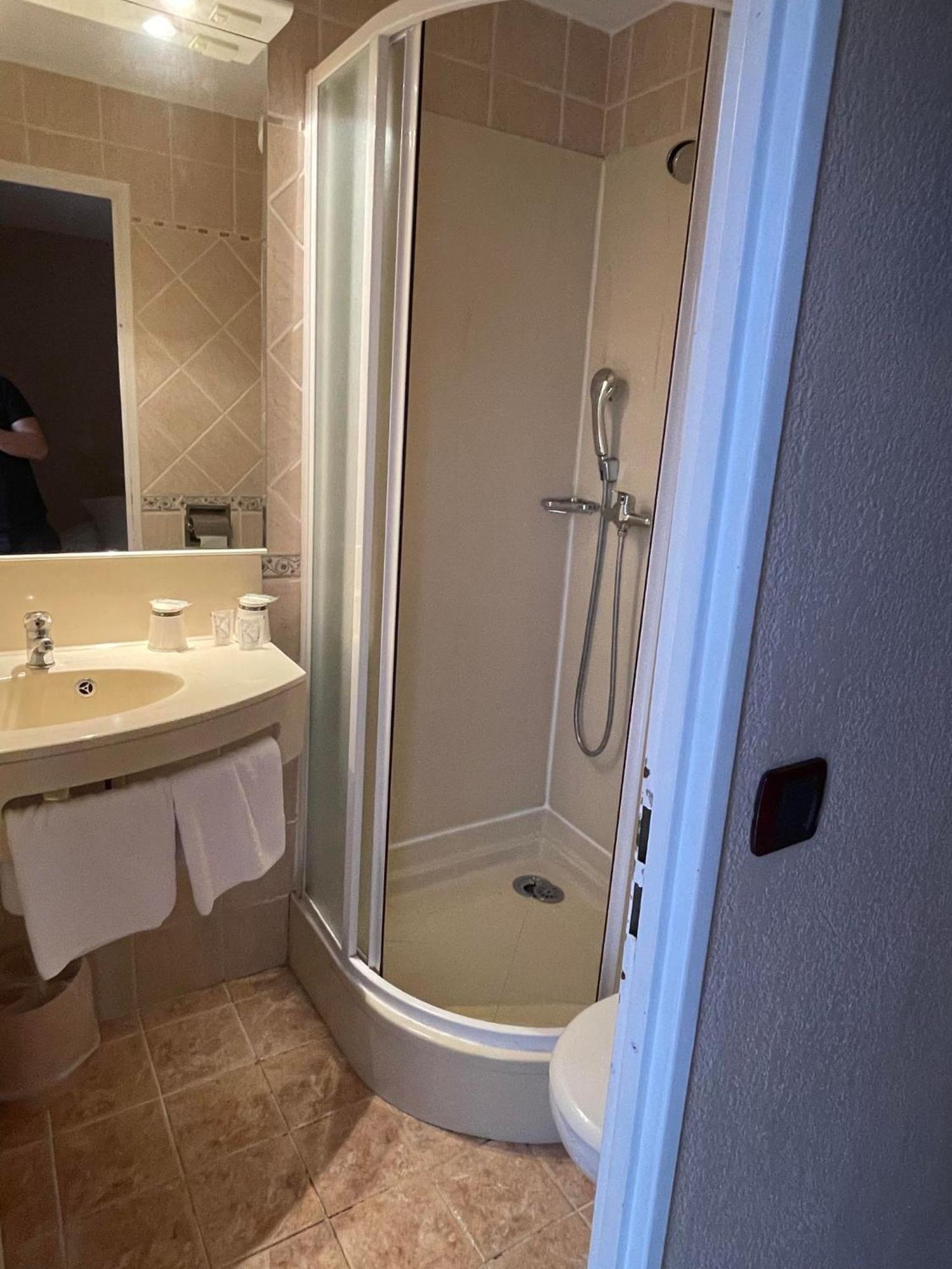Hotel & Restaurant Le Mejean - Parc Des Expositions ラット エクステリア 写真